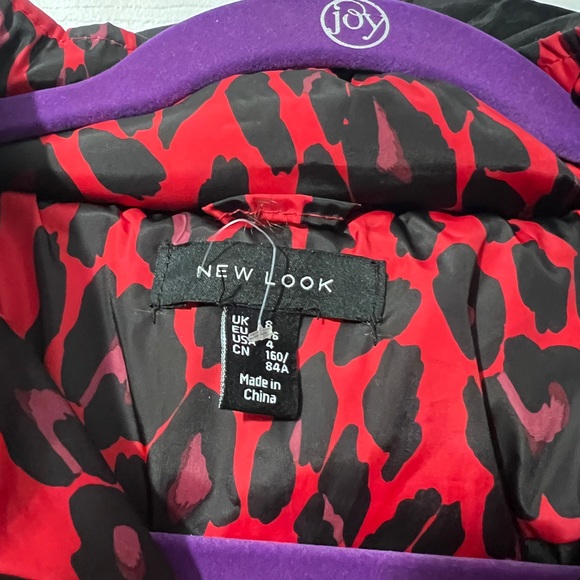 NEW LOOK leopard jacket in red print. - Picture 4 of 4